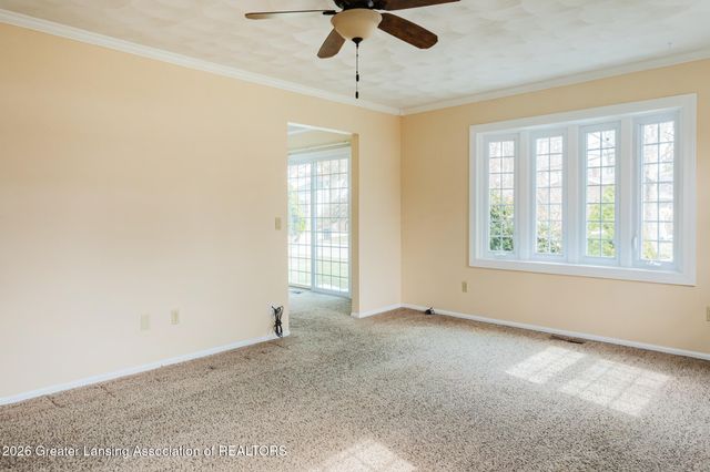 405 Gainsborough Drive, East Lansing, MI 48823