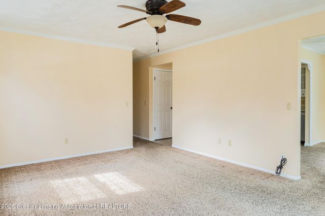 405 Gainsborough Drive, East Lansing, MI 48823