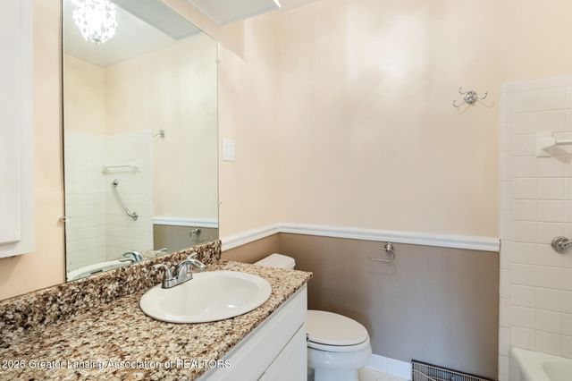 405 Gainsborough Drive, East Lansing, MI 48823