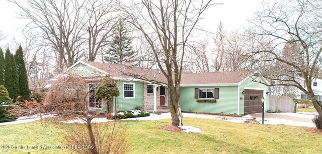 405 Gainsborough Drive, East Lansing, MI 48823