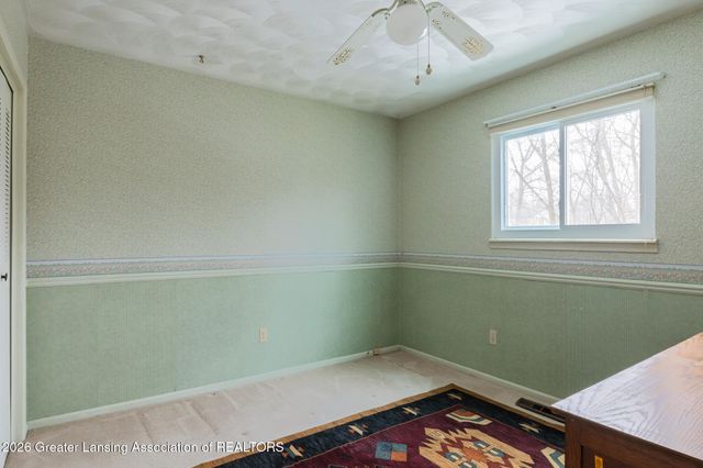 405 Gainsborough Drive, East Lansing, MI 48823