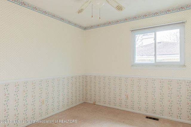 405 Gainsborough Drive, East Lansing, MI 48823