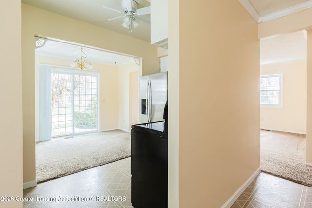 405 Gainsborough Drive, East Lansing, MI 48823