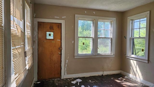3011 Crane Street, Detroit, MI 48214