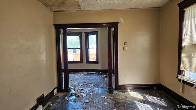 3011 Crane Street, Detroit, MI 48214