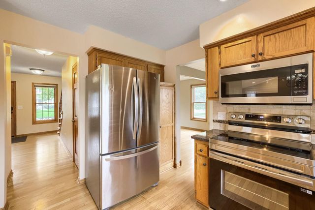 18170 87th Place N, Maple Grove, MN 55311