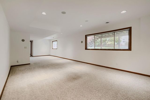 18170 87th Place N, Maple Grove, MN 55311