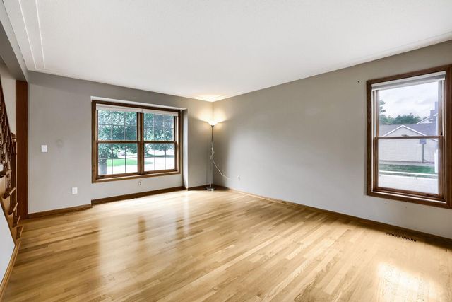 18170 87th Place N, Maple Grove, MN 55311