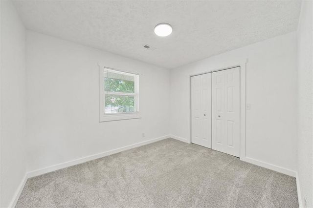 904 Twin Oaks Terrace, Harrisonville, MO 64701