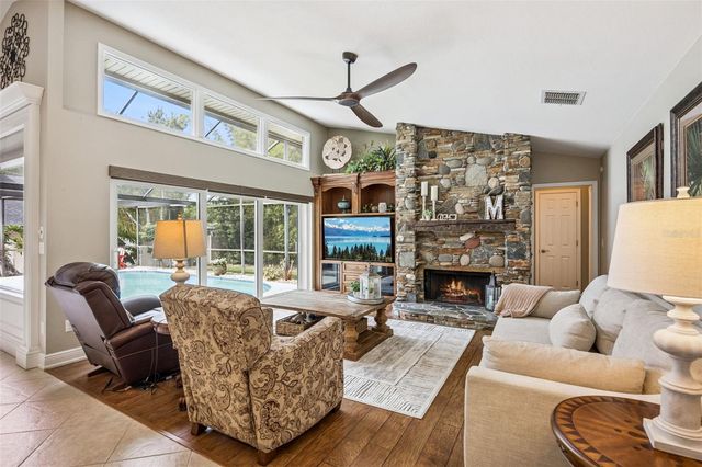 1056 NEW CASTLE LANE, Oviedo, FL 32765