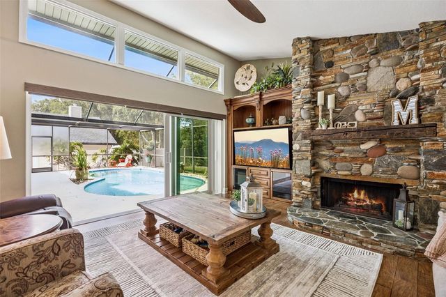 1056 NEW CASTLE LANE, Oviedo, FL 32765
