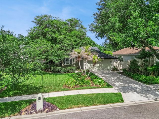 1056 NEW CASTLE LANE, Oviedo, FL 32765