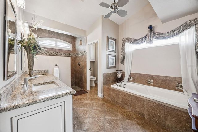 1056 NEW CASTLE LANE, Oviedo, FL 32765
