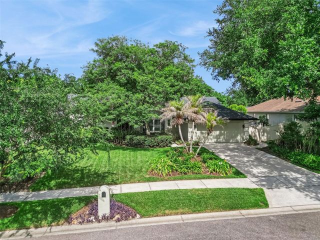 1056 NEW CASTLE LANE, Oviedo, FL 32765