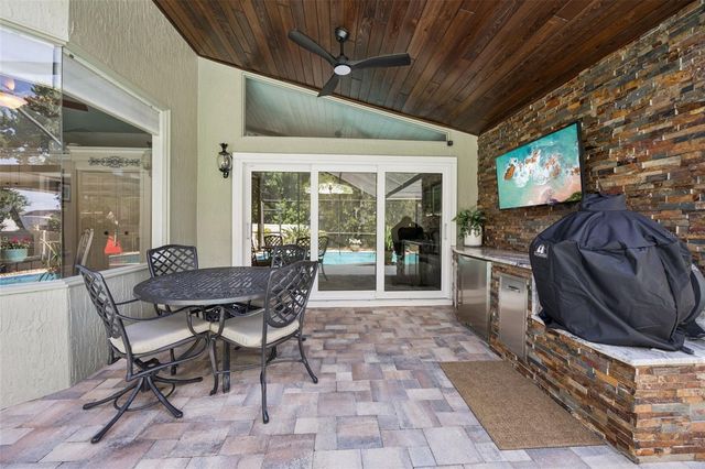 1056 NEW CASTLE LANE, Oviedo, FL 32765