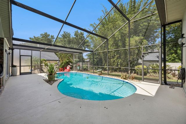 1056 NEW CASTLE LANE, Oviedo, FL 32765