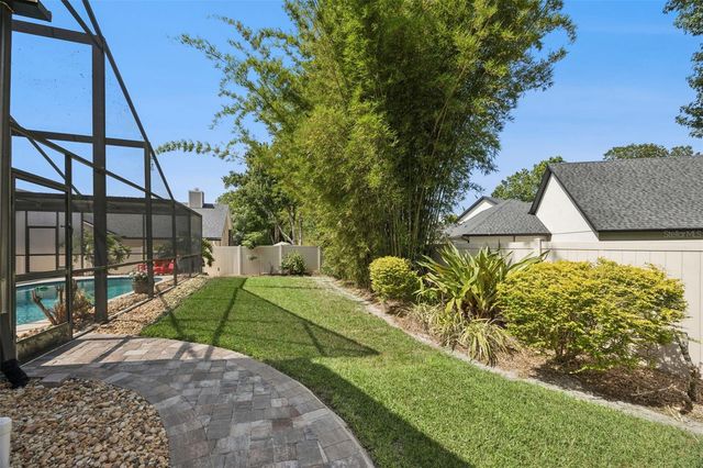 1056 NEW CASTLE LANE, Oviedo, FL 32765