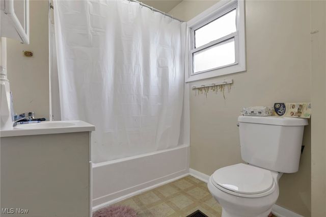 407 Seborn Avenue, Zanesville, OH 43701