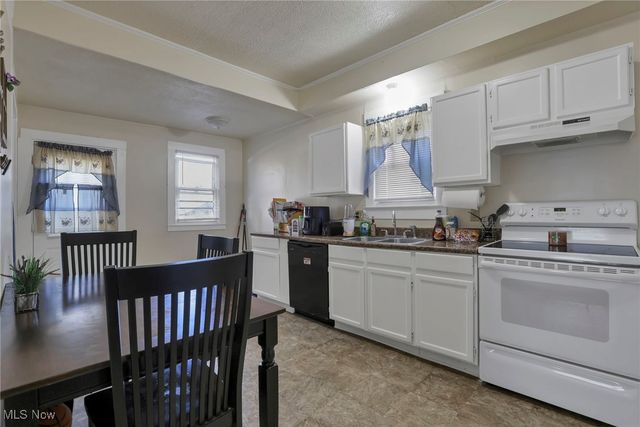 407 Seborn Avenue, Zanesville, OH 43701