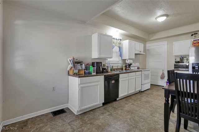 407 Seborn Avenue, Zanesville, OH 43701