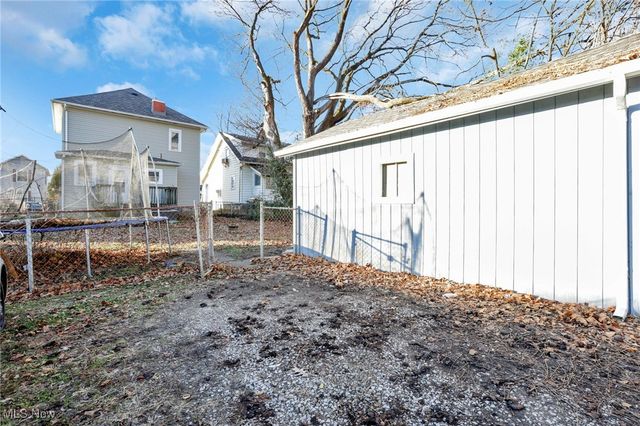 407 Seborn Avenue, Zanesville, OH 43701