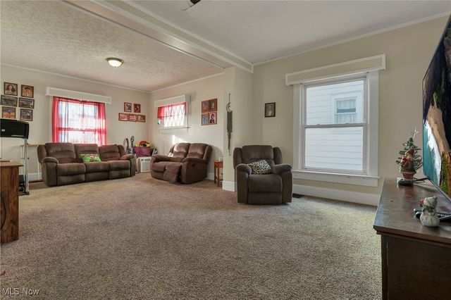 407 Seborn Avenue, Zanesville, OH 43701