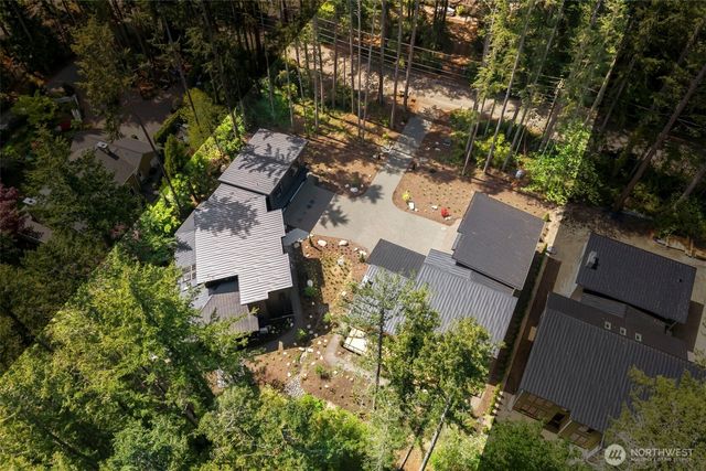 13982 13970 Manzanita Road NE, Bainbridge Island, WA 98376