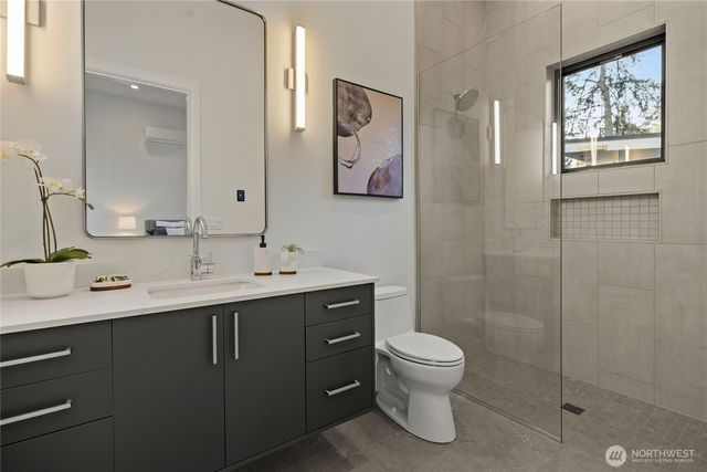 13982 13970 Manzanita Road NE, Bainbridge Island, WA 98376