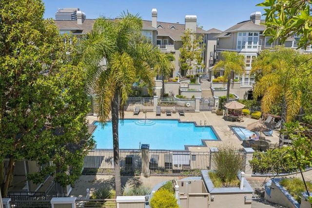 860 Meridian Bay Lane 342, Foster City, CA 94404