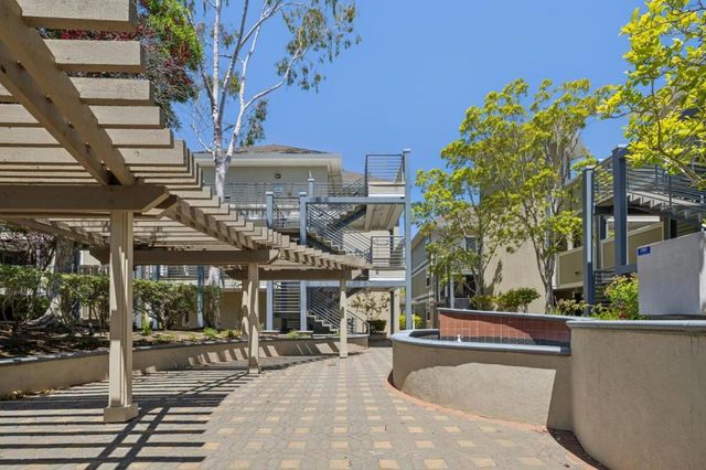 860 Meridian Bay Lane 342, Foster City, CA 94404