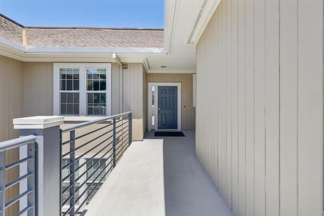 860 Meridian Bay Lane 342, Foster City, CA 94404