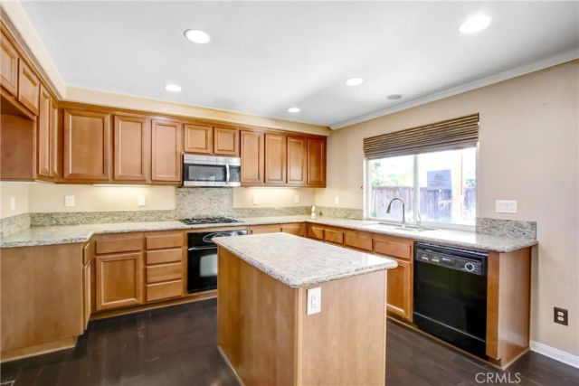 34169 Sandy Avenue, Murrieta, CA 92563