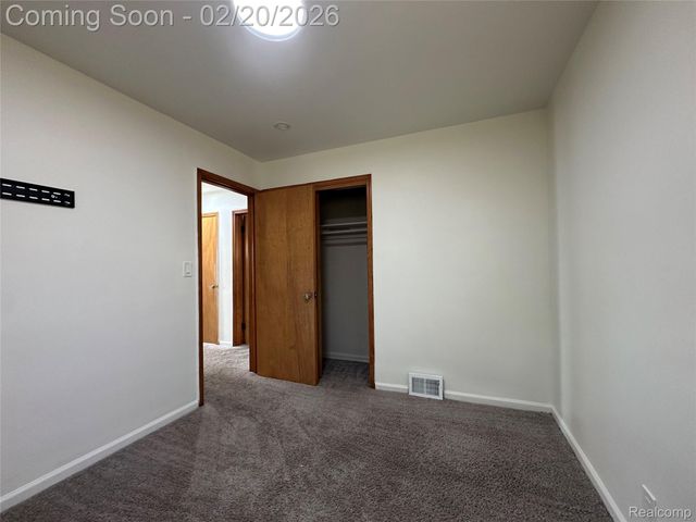 8101 Marian Street, Warren, MI 48093