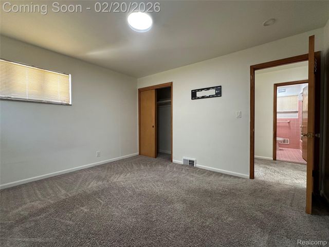 8101 Marian Street, Warren, MI 48093