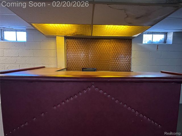 8101 Marian Street, Warren, MI 48093