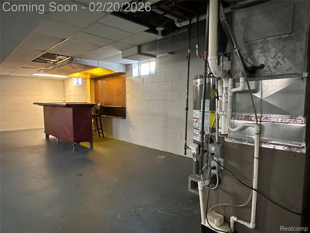 8101 Marian Street, Warren, MI 48093