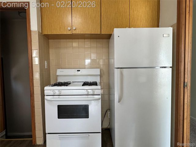 8101 Marian Street, Warren, MI 48093