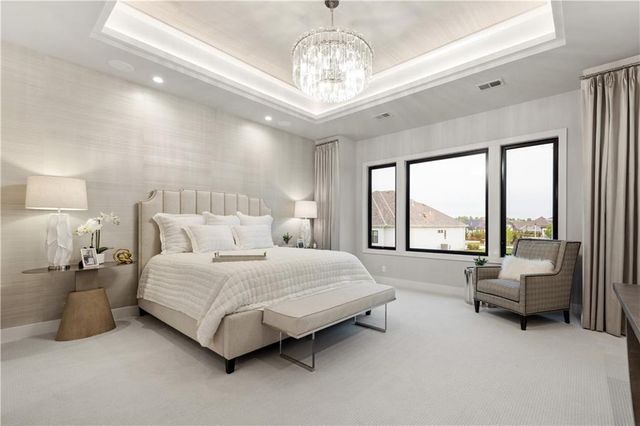 13721 Guilford Road, Leawood, KS 66224