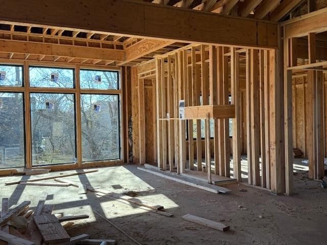 13721 Guilford Road, Leawood, KS 66224