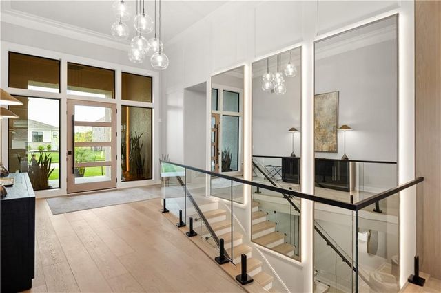 13721 Guilford Road, Leawood, KS 66224