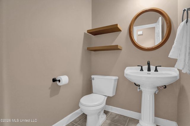 6180 Rolling Hills Drive, D, Olive Branch, MS 38654