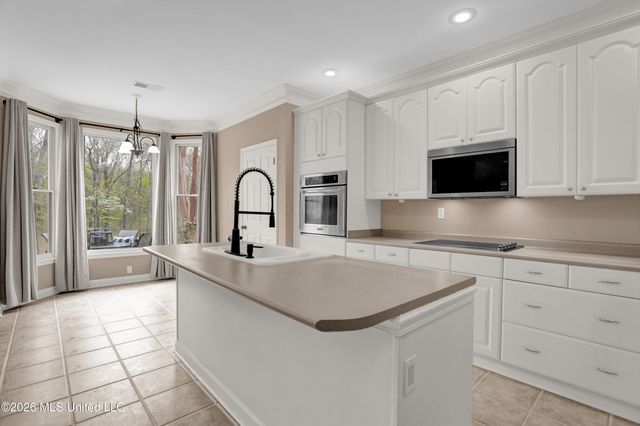 6180 Rolling Hills Drive, D, Olive Branch, MS 38654