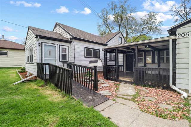 205 Cox Boulevard, Lansing, MI 48910