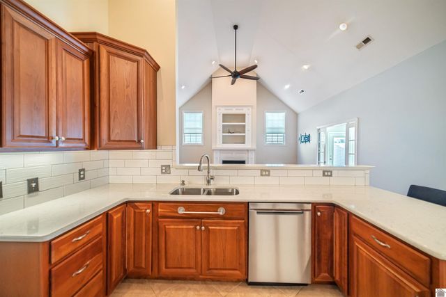3241 Sandpiper Circle, Paducah, KY 42001