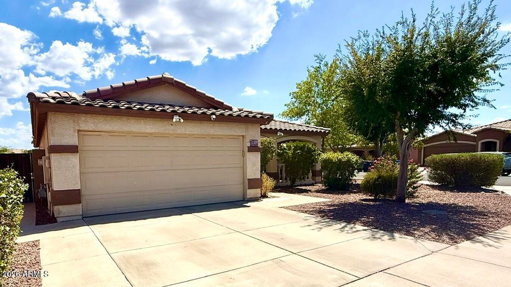 7129 W TORONTO Way, Phoenix, AZ 85043 — photo 3