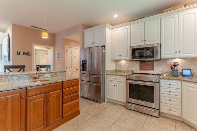 7827 Blessing Way, Evansville, IN 47712