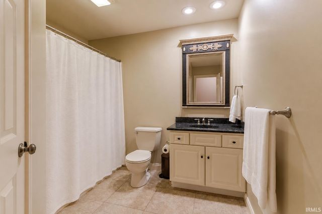 7827 Blessing Way, Evansville, IN 47712