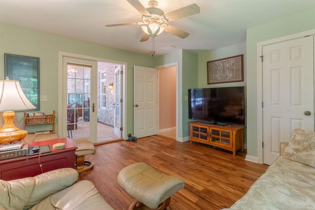 7827 Blessing Way, Evansville, IN 47712