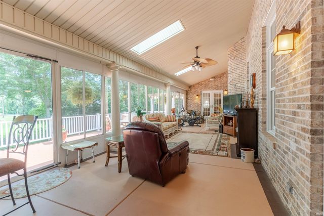 7827 Blessing Way, Evansville, IN 47712