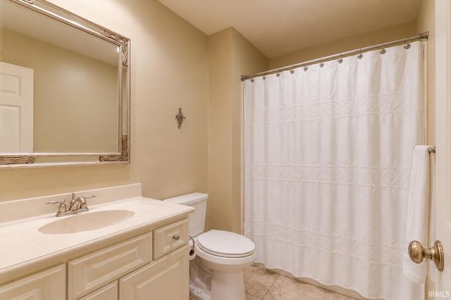 7827 Blessing Way, Evansville, IN 47712